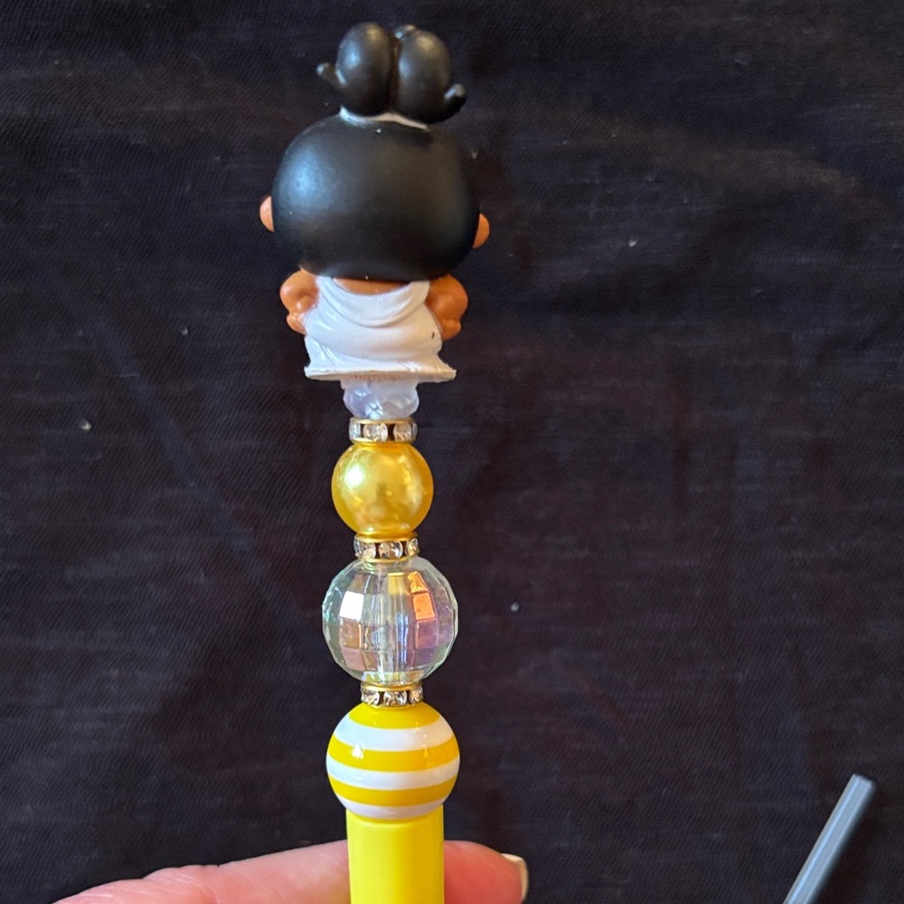 Handmade Disney Doorable Thatia Muse Pen - Picture 5 of 6